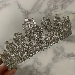 NY Bridal Styles Boutique Luxury Rhinestone Head Piece/ Tiara/ Crown Accessories | Ny Bridal Styles Boutique Luxury Rhinestone  main image 2